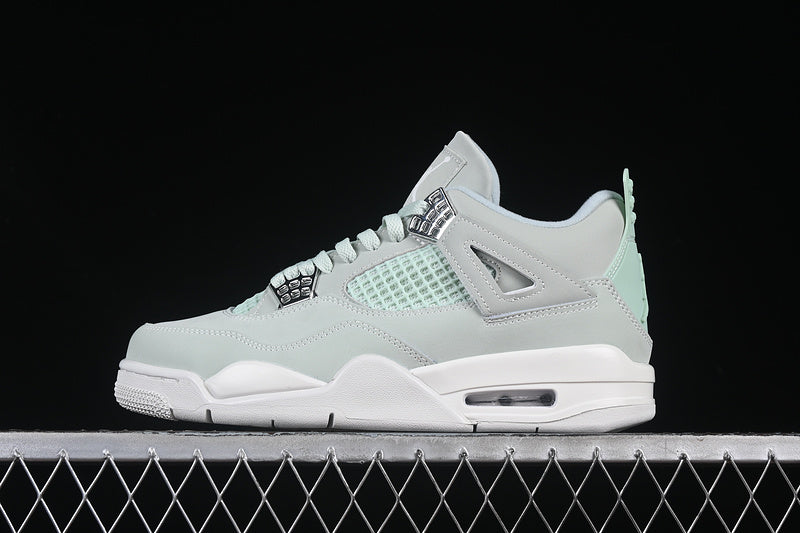 J4 Seafoam Sail